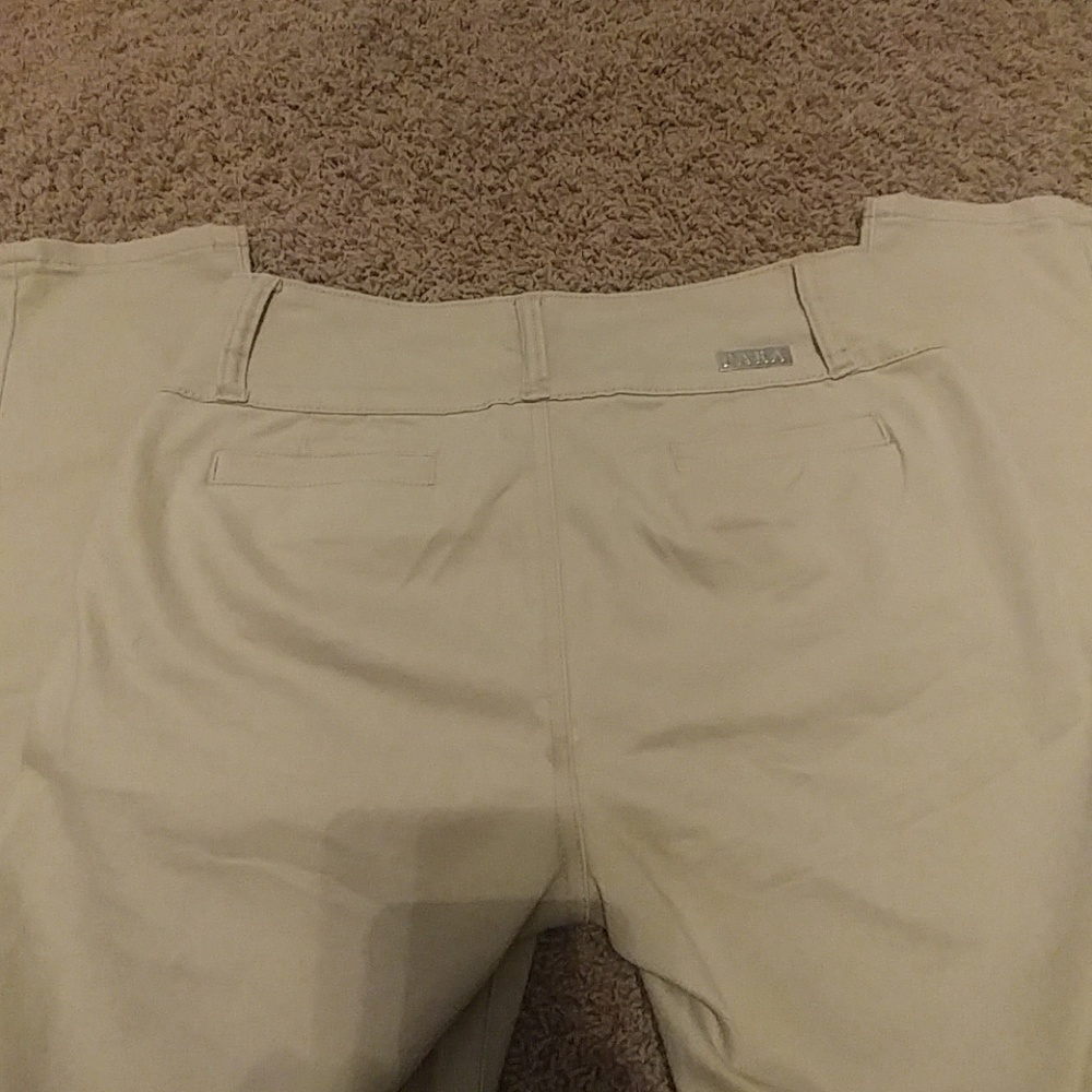 Pants - Picture 3 of 10